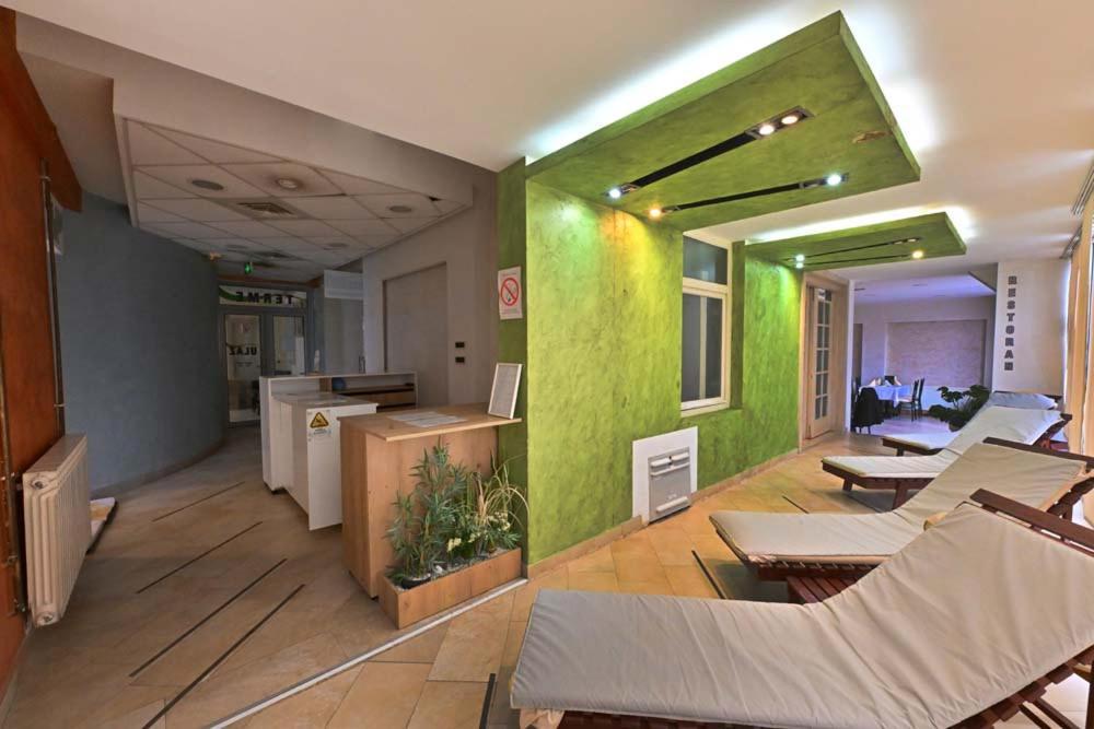Hotel Tiski Cvet Novi Bečej Esterno foto