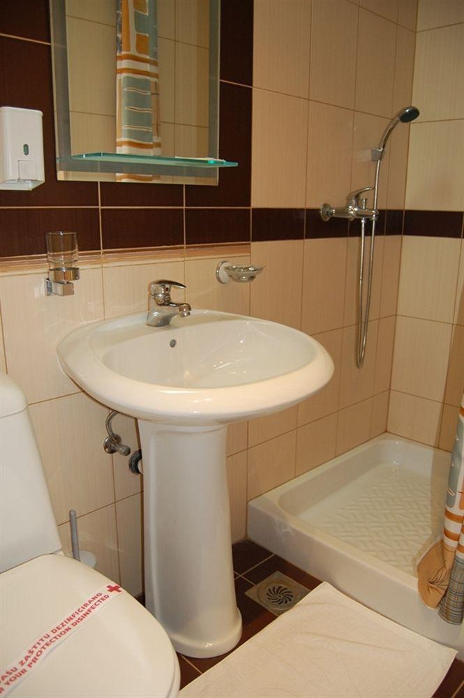 Hotel Tiski Cvet Novi Bečej Esterno foto