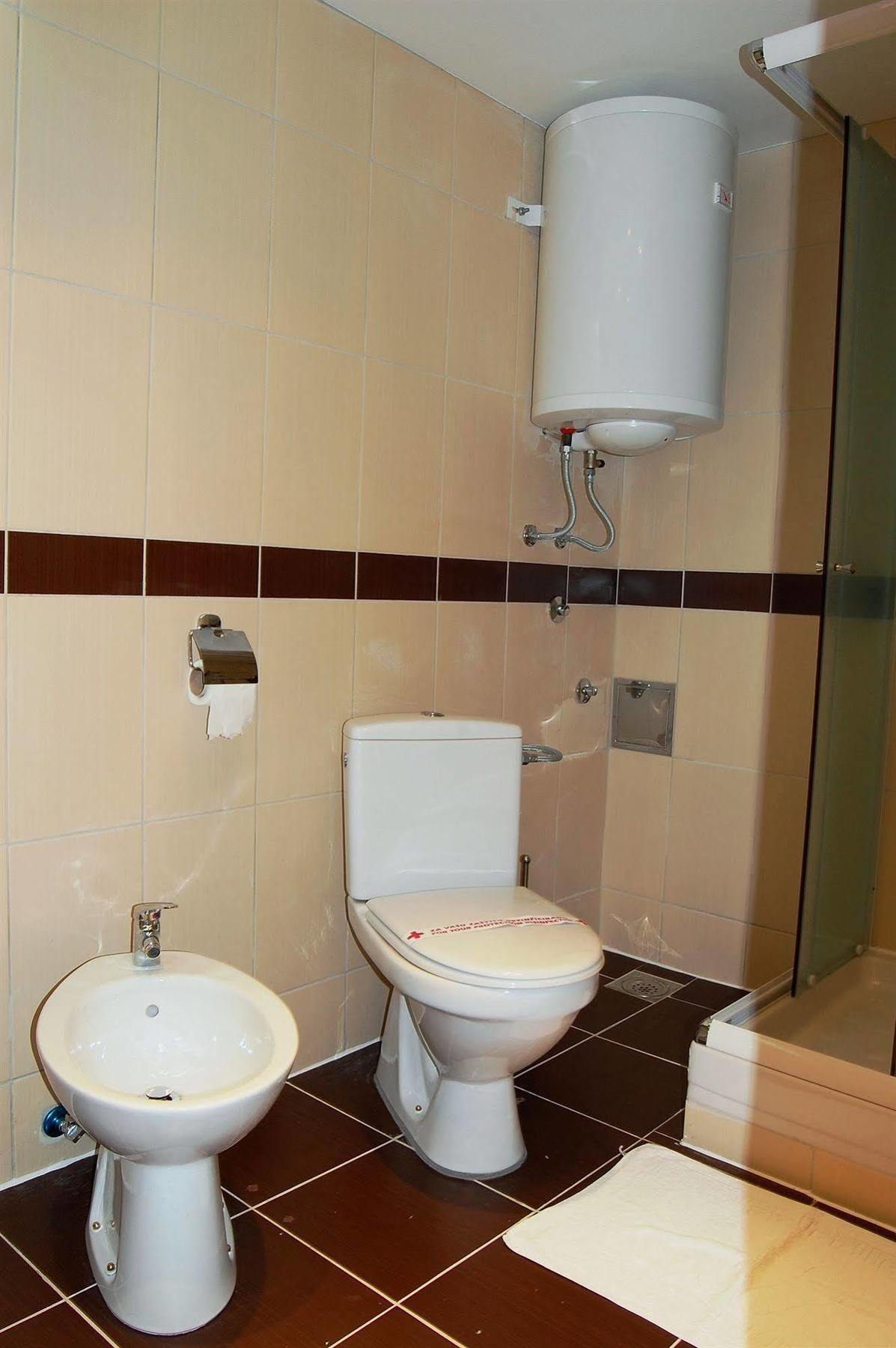 Hotel Tiski Cvet Novi Bečej Esterno foto